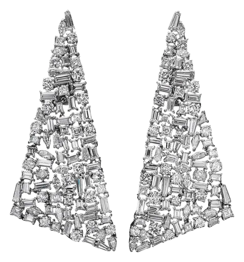Diamond earrings NDS 1882, 19.56 carats