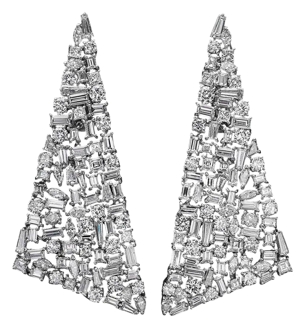 Diamond earrings NDS 1882, 19.56 carats